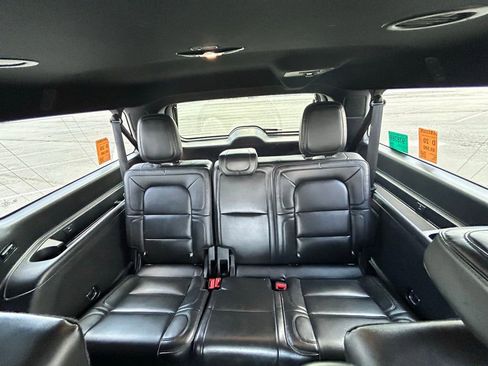 Used 2019 Lincoln Navigator L Reserve image 19