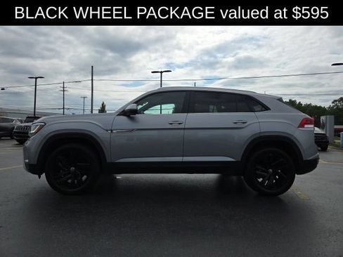 Used 2023 Volkswagen Atlas Cross Sport SE w/ Panoramic Sunroof Package AWD/4WD image 5