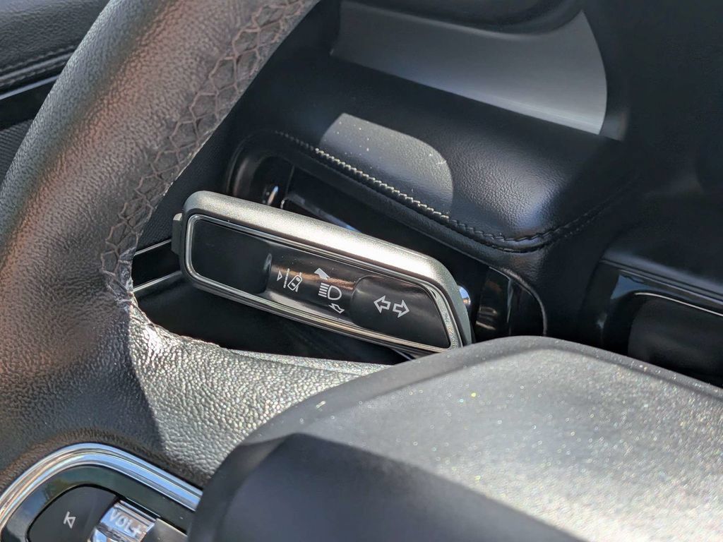 Used 2023 Lincoln Nautilus AWD w/ Premium Package image 23