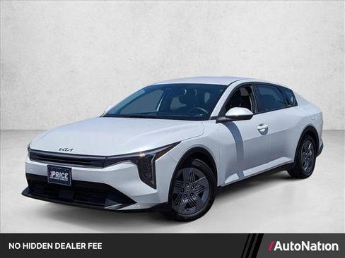 Used 2025 Kia K4 FWD image 1