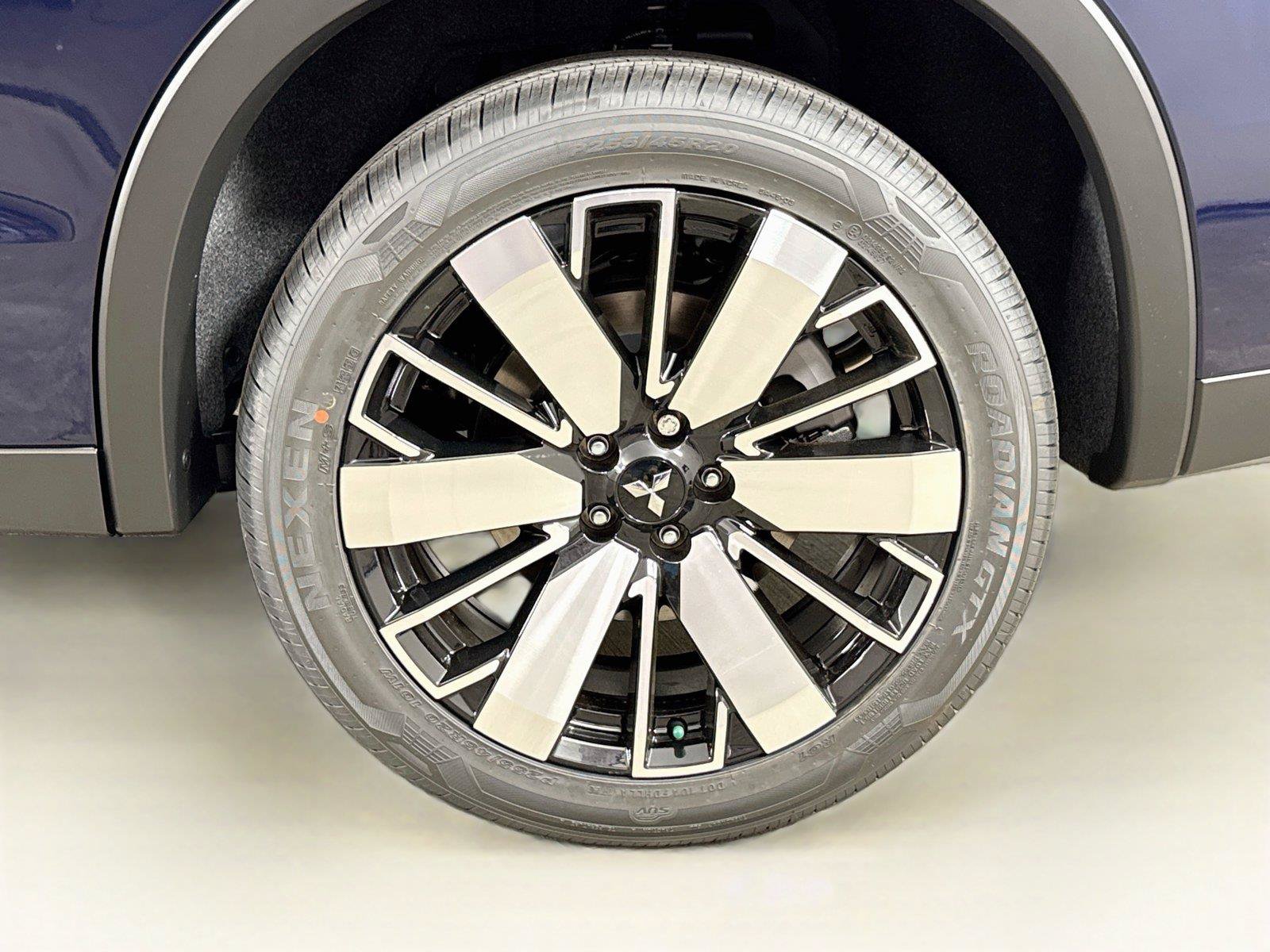 New 2026 Mitsubishi Outlander SE FWD image 36