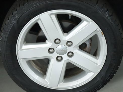 Used 2012 Jeep Compass Limited image 40