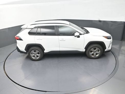 Certified 2025 Toyota RAV4 XLE FWD image 30