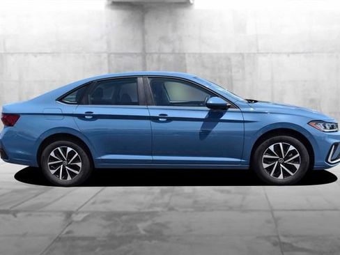 Used 2025 Volkswagen Jetta S FWD image 5