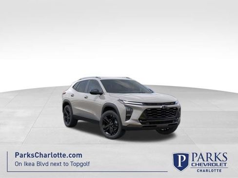 New 2026 Chevrolet Trax ACTIV w/ Sunroof Package FWD image 1