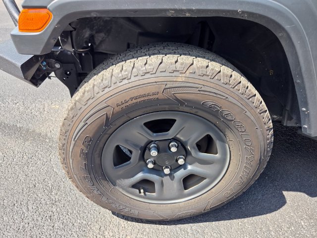 Used 2018 Jeep Wrangler Unlimited Sport AWD/4WD image 7
