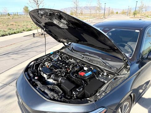 Used 2023 Honda Civic EX image 10