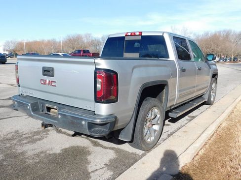 Used 2017 GMC Sierra 1500 SLT w/ SLT Premium Package image 4