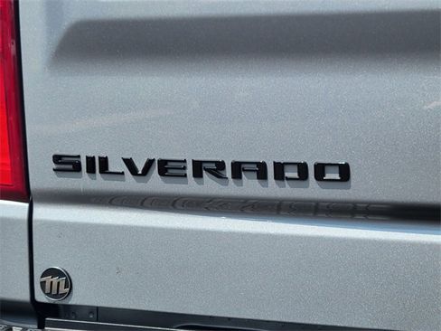 Used 2023 Chevrolet Silverado 1500 LT Trail Boss w/ Protection Package image 11