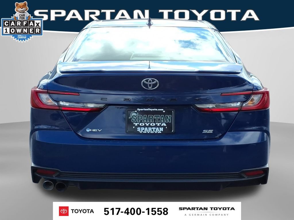 Used 2025 Toyota Camry SE FWD image 8