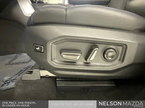 Used 2023 Toyota Tundra Platinum AWD/4WD image 26