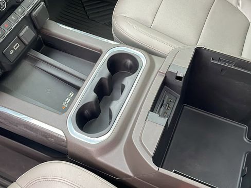 Used 2020 Chevrolet Silverado 2500 LTZ w/ LTZ Premium Package image 19