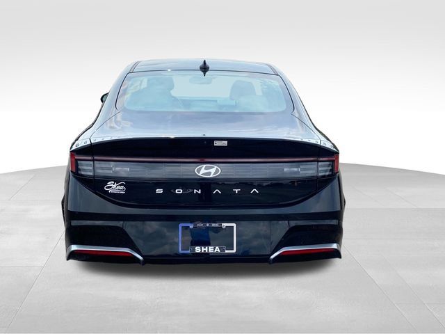Used 2025 Hyundai Sonata SEL FWD image 4