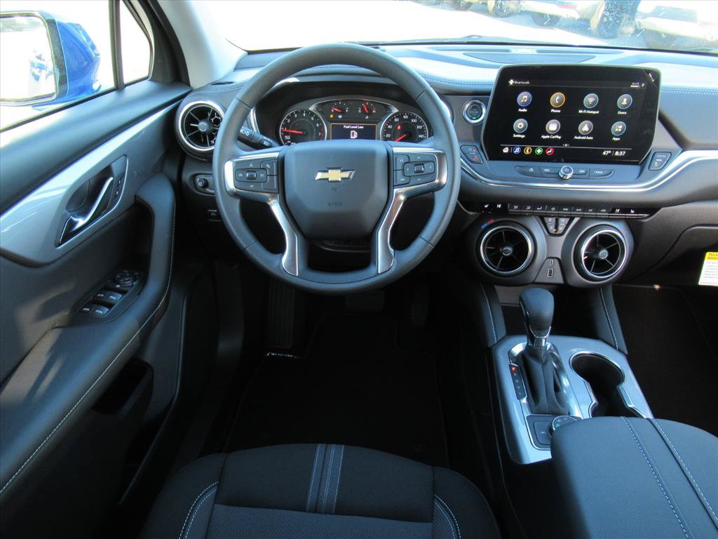New 2025 Chevrolet Blazer LT FWD image 11