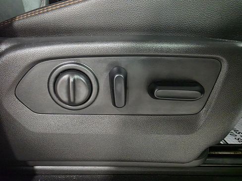 Used 2019 GMC Sierra 1500 AT4 image 26