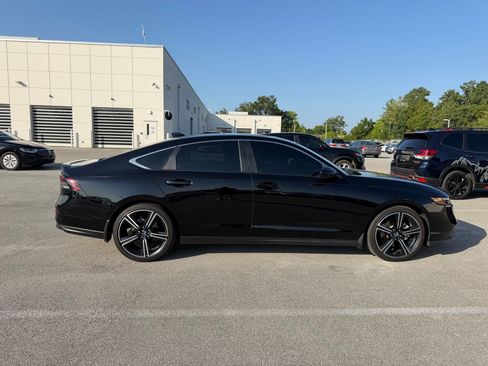 Used 2024 Honda Accord Sport image 5