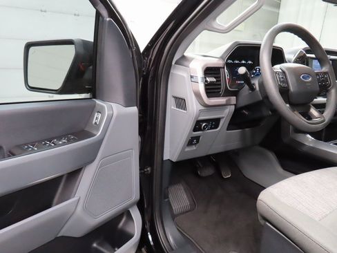 Used 2023 Ford F150 XLT w/ XTR Package image 45