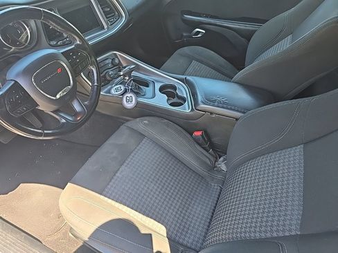Used 2020 Dodge Challenger SXT RWD image 12