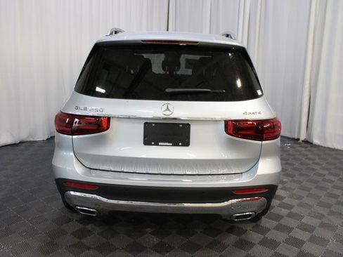 New 2026 Mercedes-Benz GLB 250 4MATIC image 5