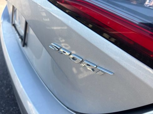 Used 2025 Honda Civic Sport image 4