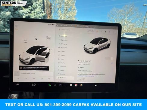 Used 2022 Tesla Model Y Long Range image 25