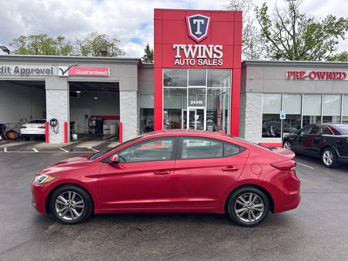 Used 2018 Hyundai Elantra SEL FWD image 1