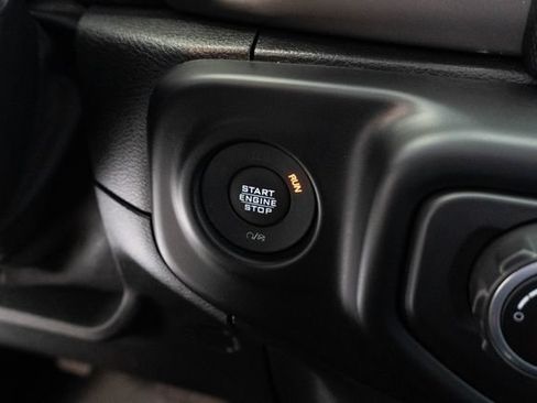 Used 2020 Jeep Wrangler Unlimited Sport AWD/4WD image 31