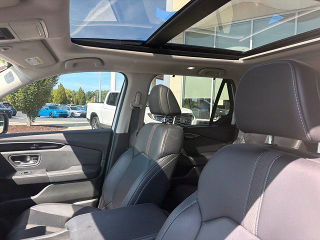 Used 2025 Honda Pilot Touring image 15