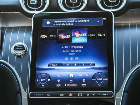 Used 2025 Mercedes-Benz GLC 300 4MATIC image 14