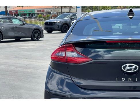Used 2017 Hyundai Ioniq SEL w/ Tech Package 02 FWD image 12