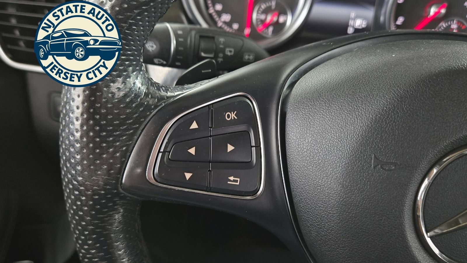Used 2016 Mercedes-Benz GLE 350 4MATIC w/ Premium Package image 13