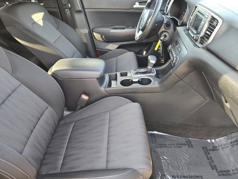 Used 2019 Kia Sportage LX image 13