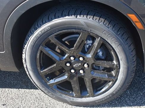 Certified 2021 Chevrolet Blazer LT w/ LPO, Black Accent Package FWD image 11