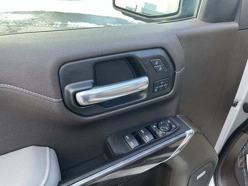 Used 2021 Chevrolet Silverado 1500 LTZ w/ Technology Package image 9