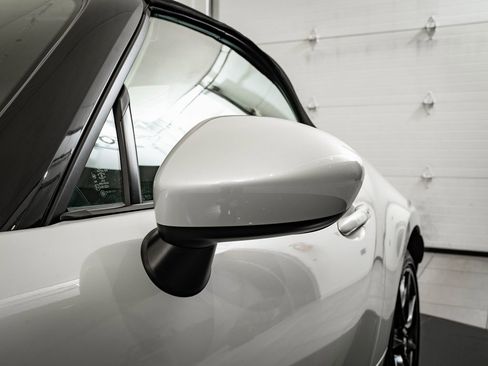 Used 2017 MAZDA MX-5 Miata Grand Touring image 17