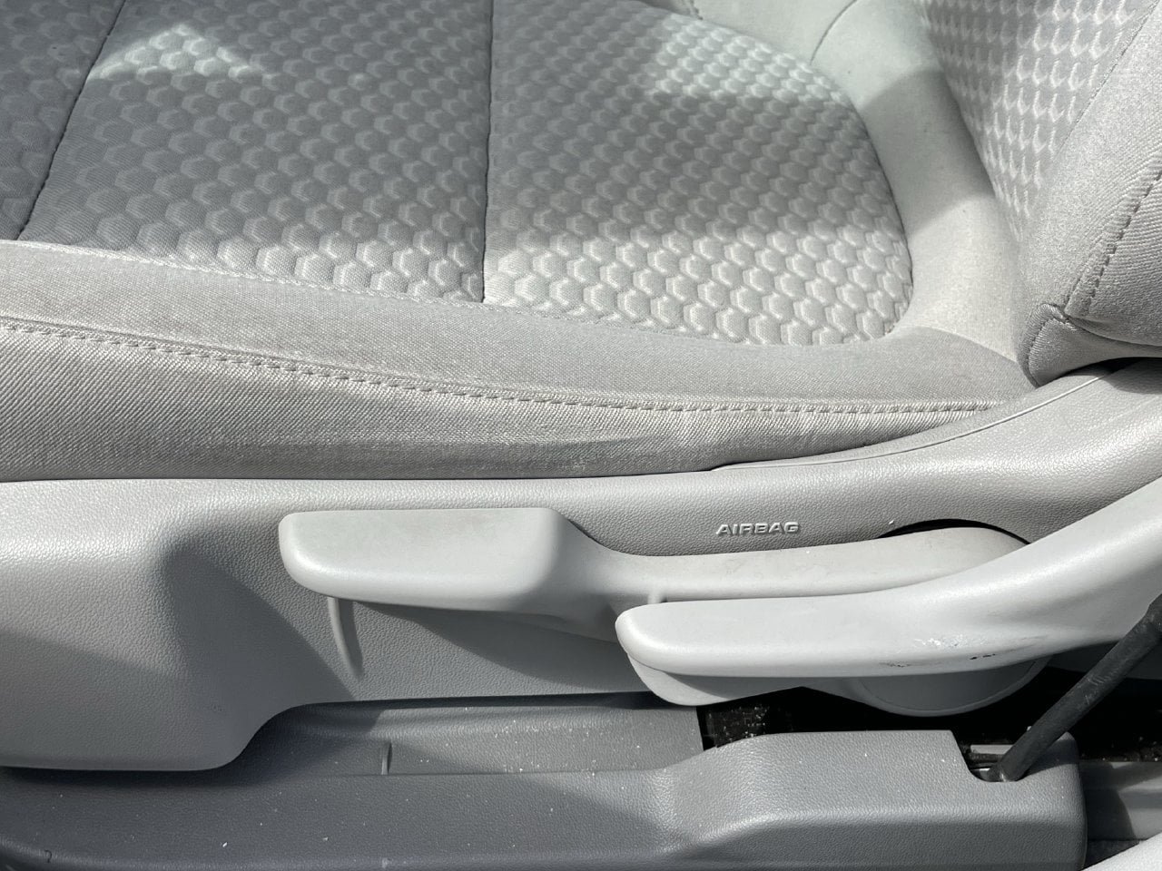 Used 2019 GMC Acadia SLE FWD image 12