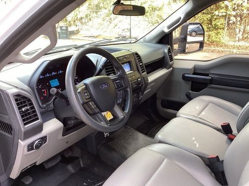 Used 2022 Ford F250 XL w/ STX Appearance Package image 26