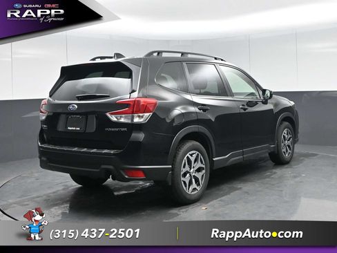 Used 2024 Subaru Forester Premium AWD/4WD image 45