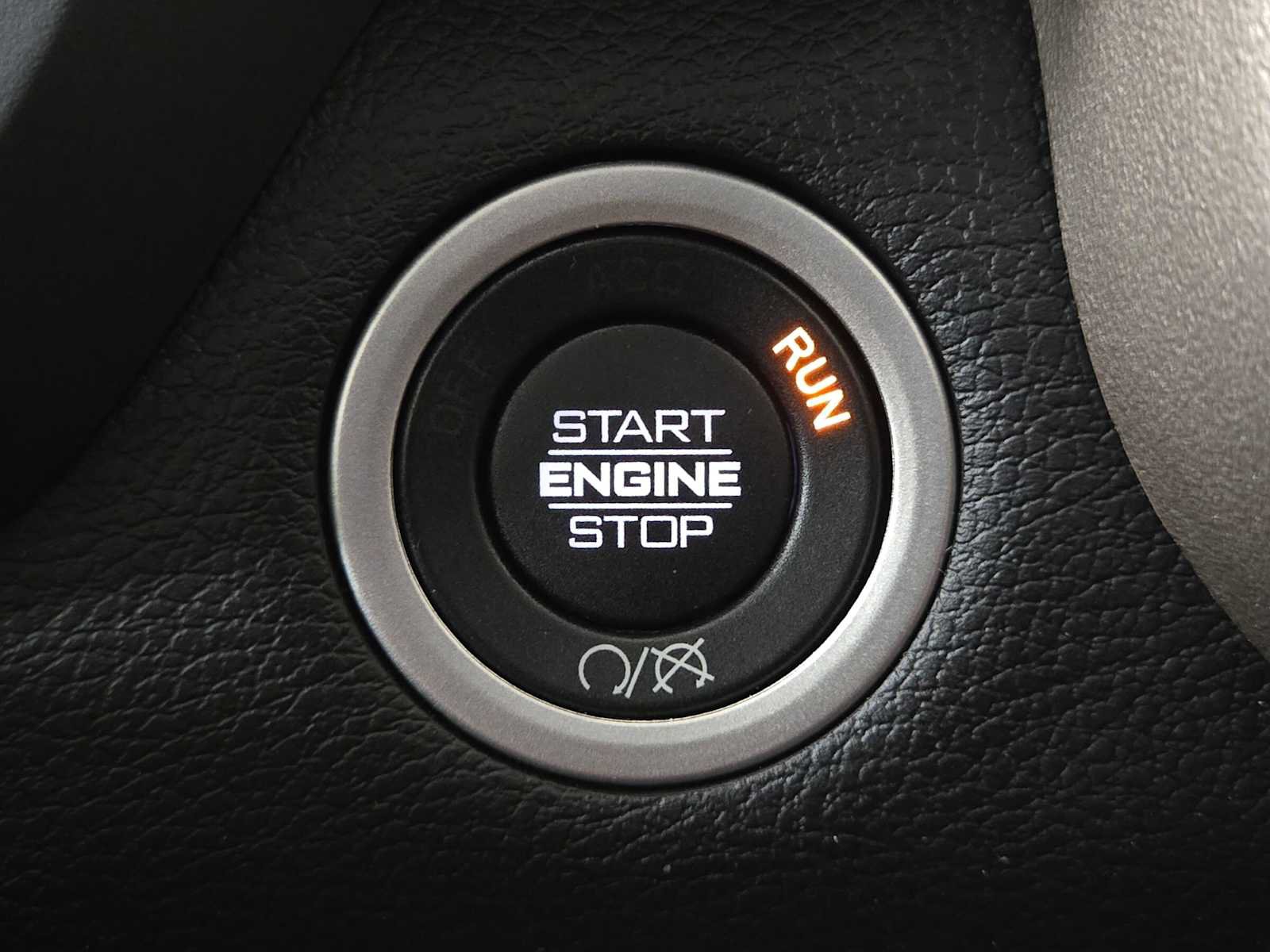 Used 2024 RAM 3500 Laramie w/ Towing Technology Group AWD/4WD image 34