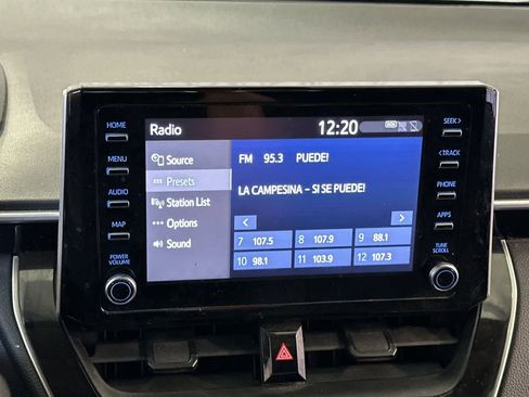 Used 2020 Toyota Corolla LE FWD image 19