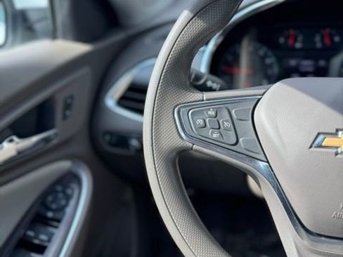 Used 2020 Chevrolet Malibu LT image 15