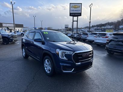 Used 2023 GMC Terrain SLE w/ Driver Convenience Package