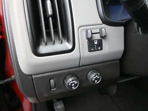 Used 2016 Chevrolet Colorado LT w/ Luxury Package, Chrome image 12