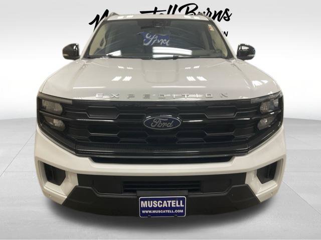 Certified 2025 Ford Expedition Active AWD/4WD image 2