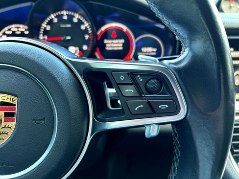 Used 2017 Porsche Panamera 4 image 20