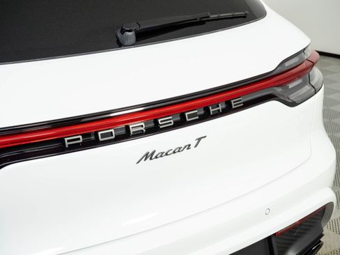 New 2026 Porsche Macan Turbo AWD/4WD image 37