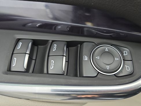 Used 2023 Cadillac XT4 Luxury image 29