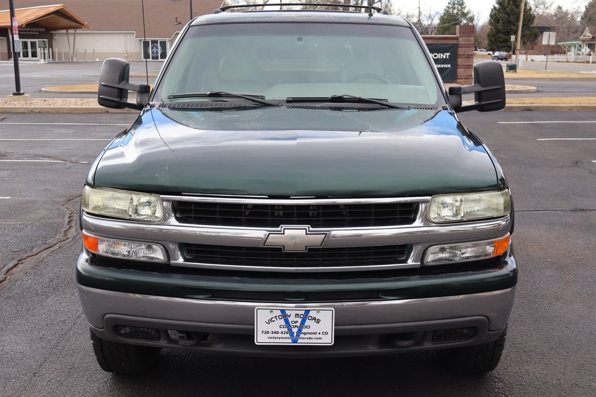 Used 2002 Chevrolet Suburban 2500 LT AWD/4WD image 12