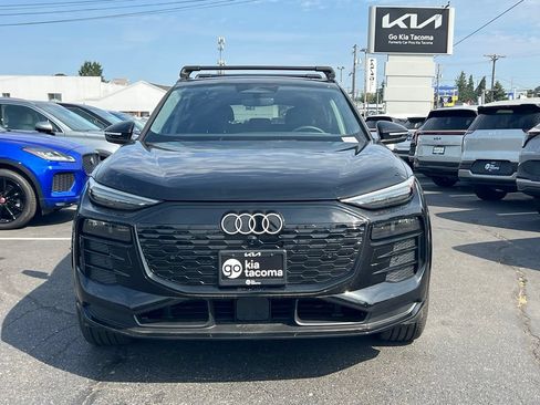 Used 2025 Audi Q6 e-tron Premium Plus w/ Premium Plus AWD/4WD image 4
