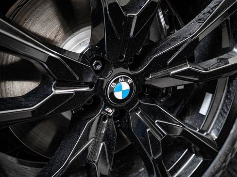 New 2026 BMW X7 xDrive40i w/ M Sport Package image 8